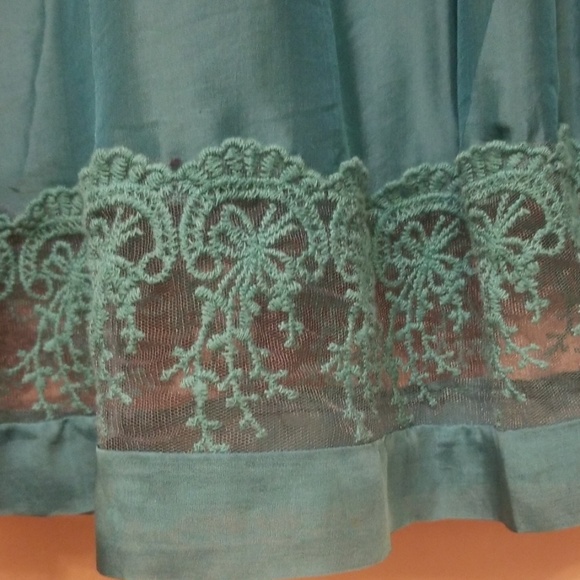 Skirt - Picture 2 of 3